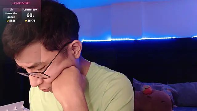 andrewmhilton_ Show Webcam