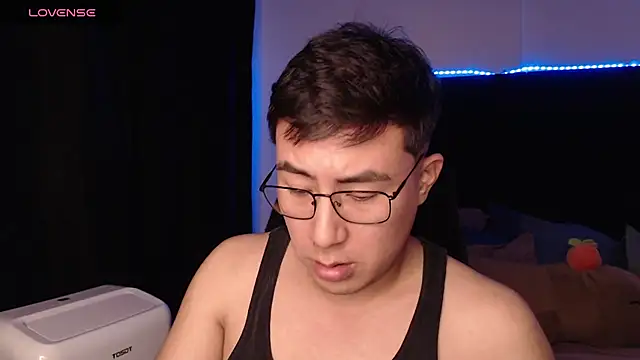عرض كام andrewmhilton_