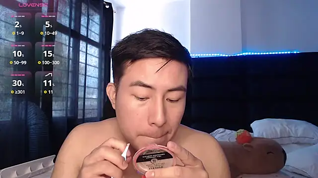 andrewmhilton_ 网络视讯表演