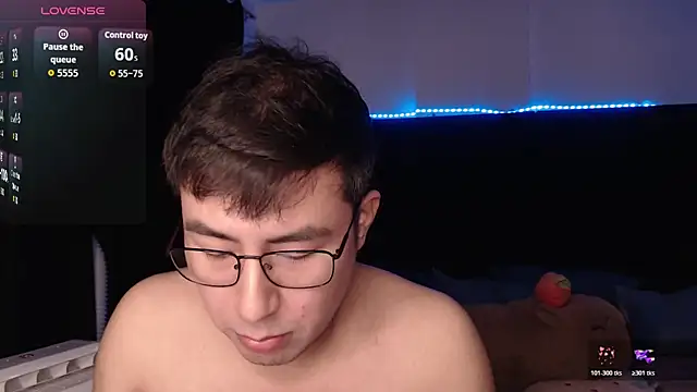 andrewmhilton_ 网络视讯表演
