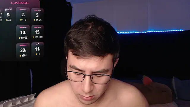 andrewmhilton_ Show Webcam