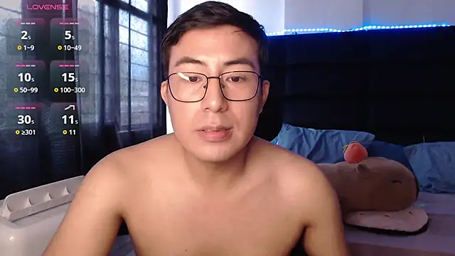 andrewmhilton_ Show Webcam