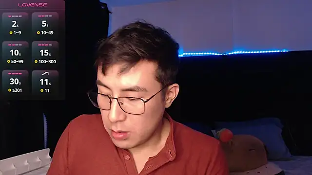 andrewmhilton_ 网络视讯表演