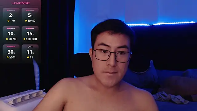 andrewmhilton_ Show Webcam