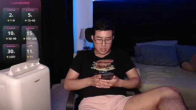 andrewmhilton_ Шоу с уебкамера