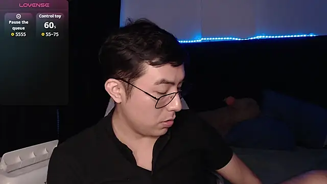 andrewmhilton_ 网络视讯表演