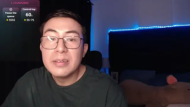 andrewmhilton_'s Webcam Show