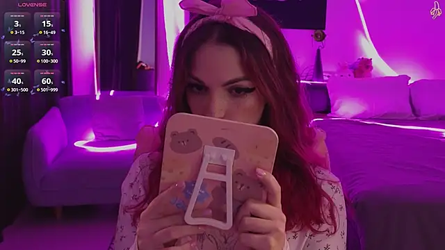 BratzieDarsie Adlı Modelin Canlı XXX Sohbeti