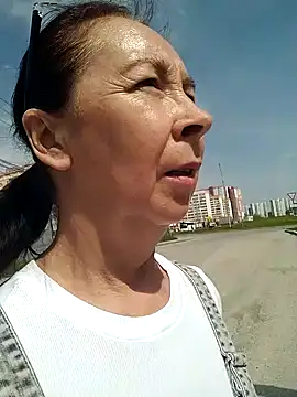 Celine_Faer1 Adlı Modelin Canlı XXX Sohbeti