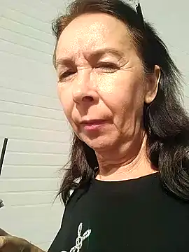 Chat XXX en directo de Celine_Faer1