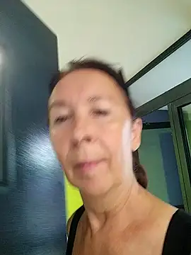 Chat XXX ao vivo de Celine_Faer1
