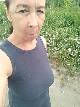 Celine_Faer1 Adlı Modelin Canlı XXX Sohbeti