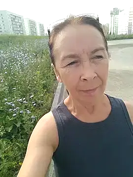 Celine_Faer1 Adlı Modelin Canlı XXX Sohbeti
