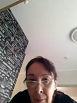Chat XXX en directo de Celine_Faer1