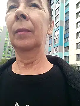 Celine_Faer1 Adlı Modelin Canlı XXX Sohbeti