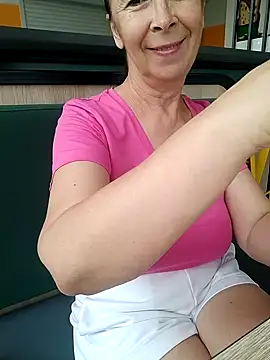 Celine_Faer1's Webcam Show