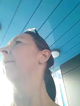 XXX chat uživo modela Celine_Faer1