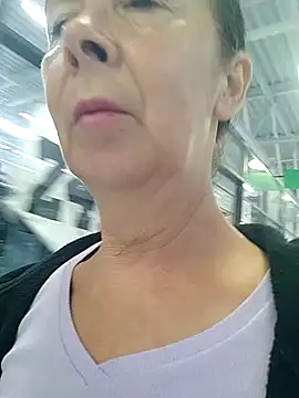 Celine_Faer1 – Kamerová šou