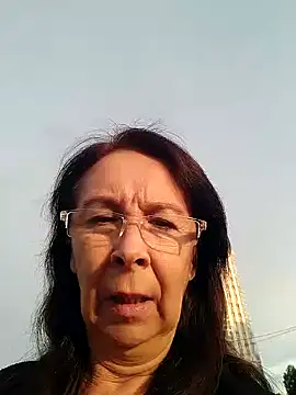Chat XXX ao vivo de Celine_Faer1