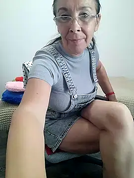Celine_Faer1のウェブカメラショー