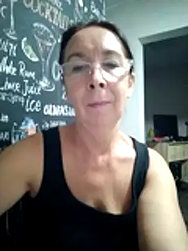 Celine_Faer1 élő XXX-chatje