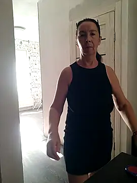 Celine_Faer1n Webbikameraesitys