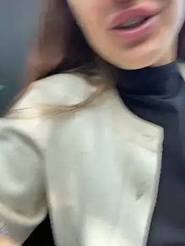 NotYourMiss Adlı Modelin Canlı XXX Sohbeti