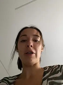NotYourMiss Live XXX-Chat
