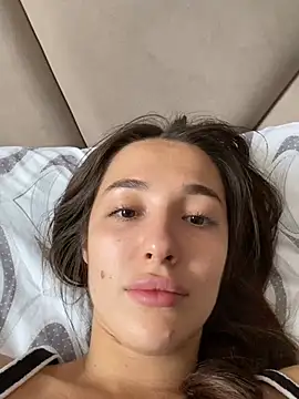 Chat XXX en directo de NotYourMiss