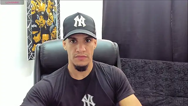 jhonnysnow17 网络视讯表演