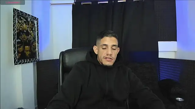 jhonnysnow17 Adlı Modelin Web Kamerası Şovu