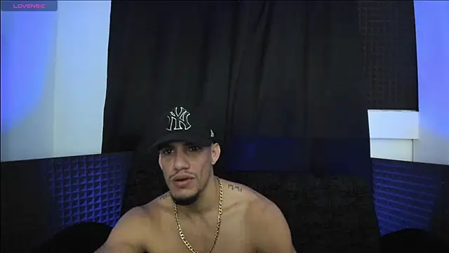 jhonnysnow17 网络视讯表演