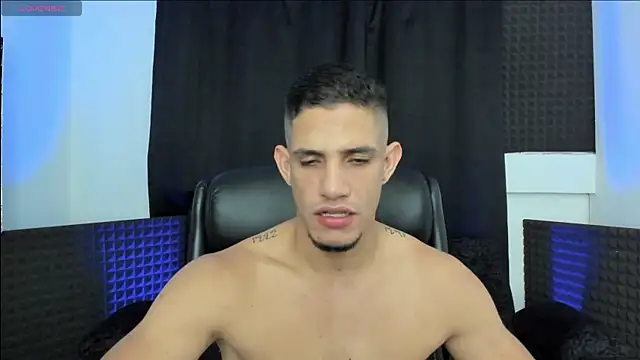 jhonnysnow17 在線直播表演