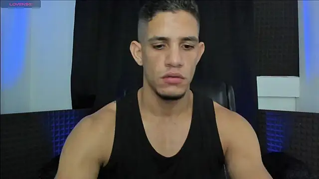 jhonnysnow17 网络视讯表演