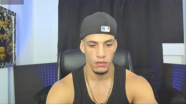 Show modela jhonnysnow17 na web-kameri