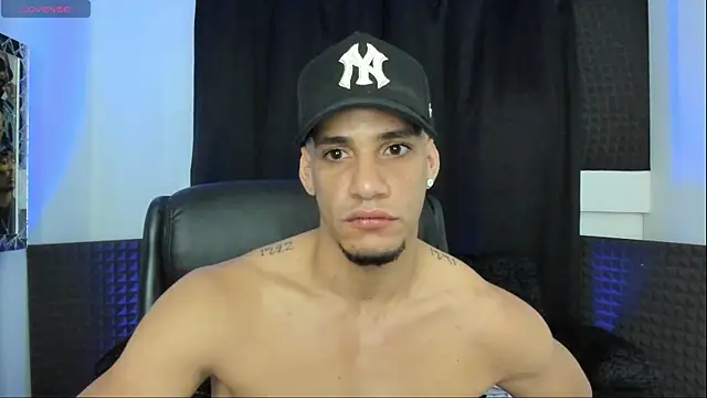 jhonnysnow17 Adlı Modelin Web Kamerası Şovu