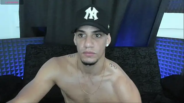 Show de jhonnysnow17 na webcam