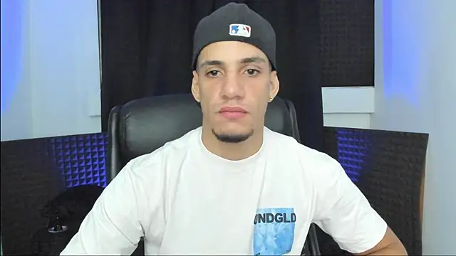 jhonnysnow17 Adlı Modelin Web Kamerası Şovu