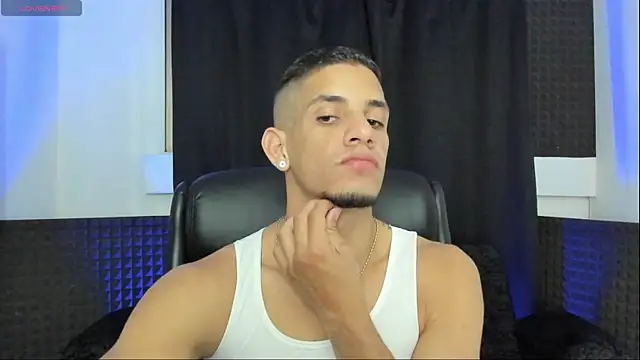jhonnysnow17 Show in webcam