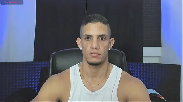 jhonnysnow17 webcam show