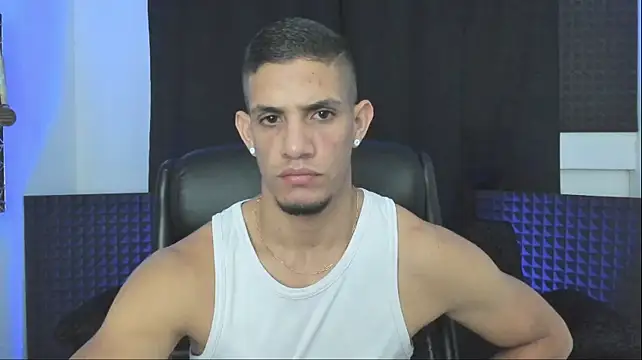 jhonnysnow17 Show in webcam