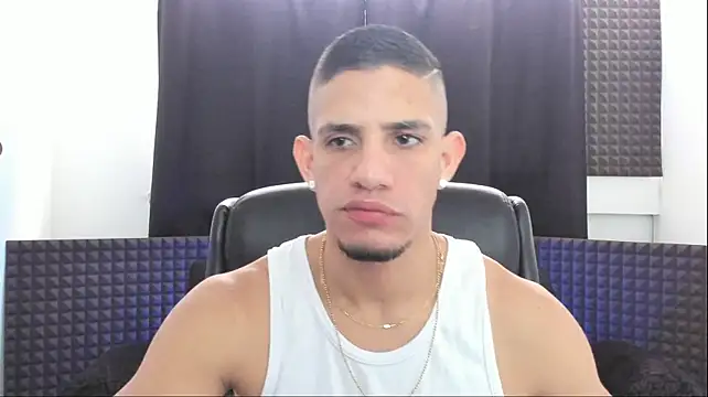jhonnysnow17 Adlı Modelin Web Kamerası Şovu