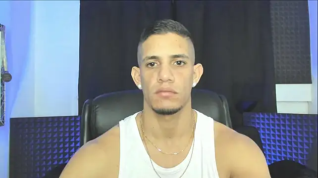 jhonnysnow17 Adlı Modelin Web Kamerası Şovu
