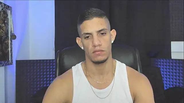 jhonnysnow17 Adlı Modelin Web Kamerası Şovu