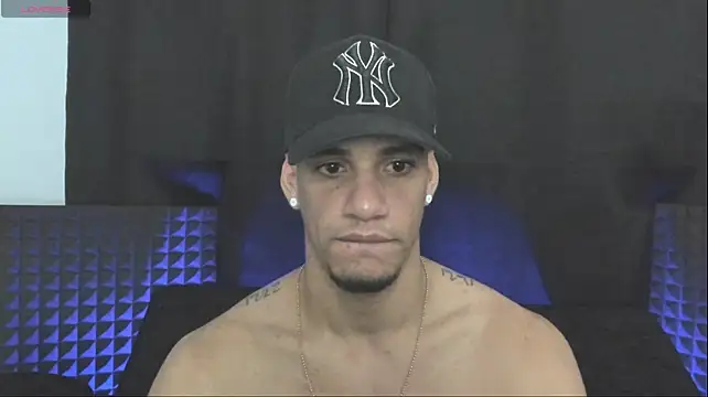 jhonnysnow17's Webcam Show