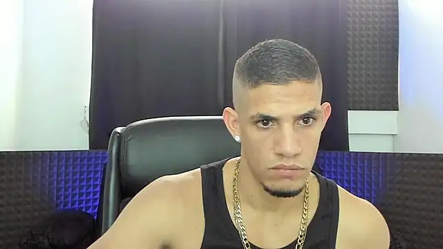 jhonnysnow17 – webcam-show