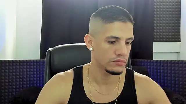 jhonnysnow17's Webcam Show