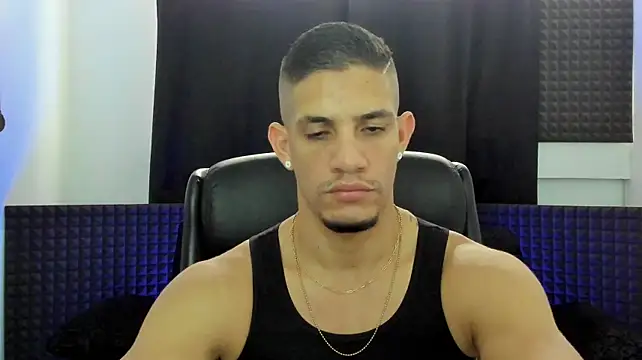 Show modela jhonnysnow17 na web-kameri