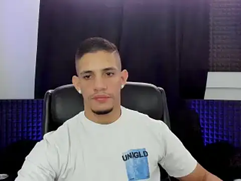 jhonnysnow17 Adlı Modelin Web Kamerası Şovu