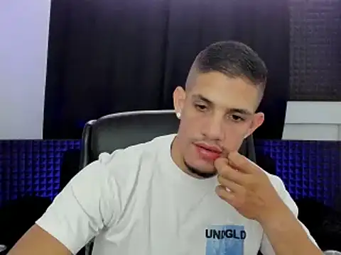 jhonnysnow17 웹캠 쇼
